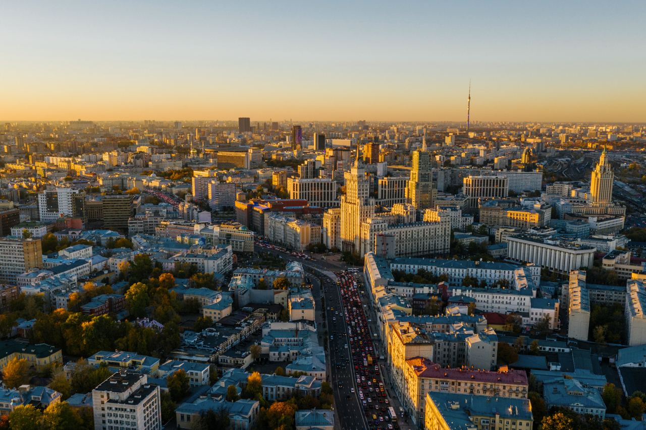 В Москве выполнено 80% работ по капитальному ремонту крыш многоквартирных домов В Москве выполнено 80% работ по капитальному ремонту крыш многоквартирных домов