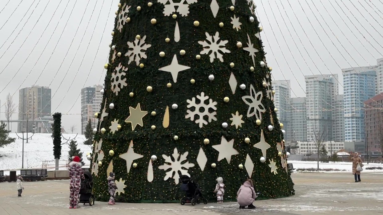 Новогодняя ель на Ходынском поле