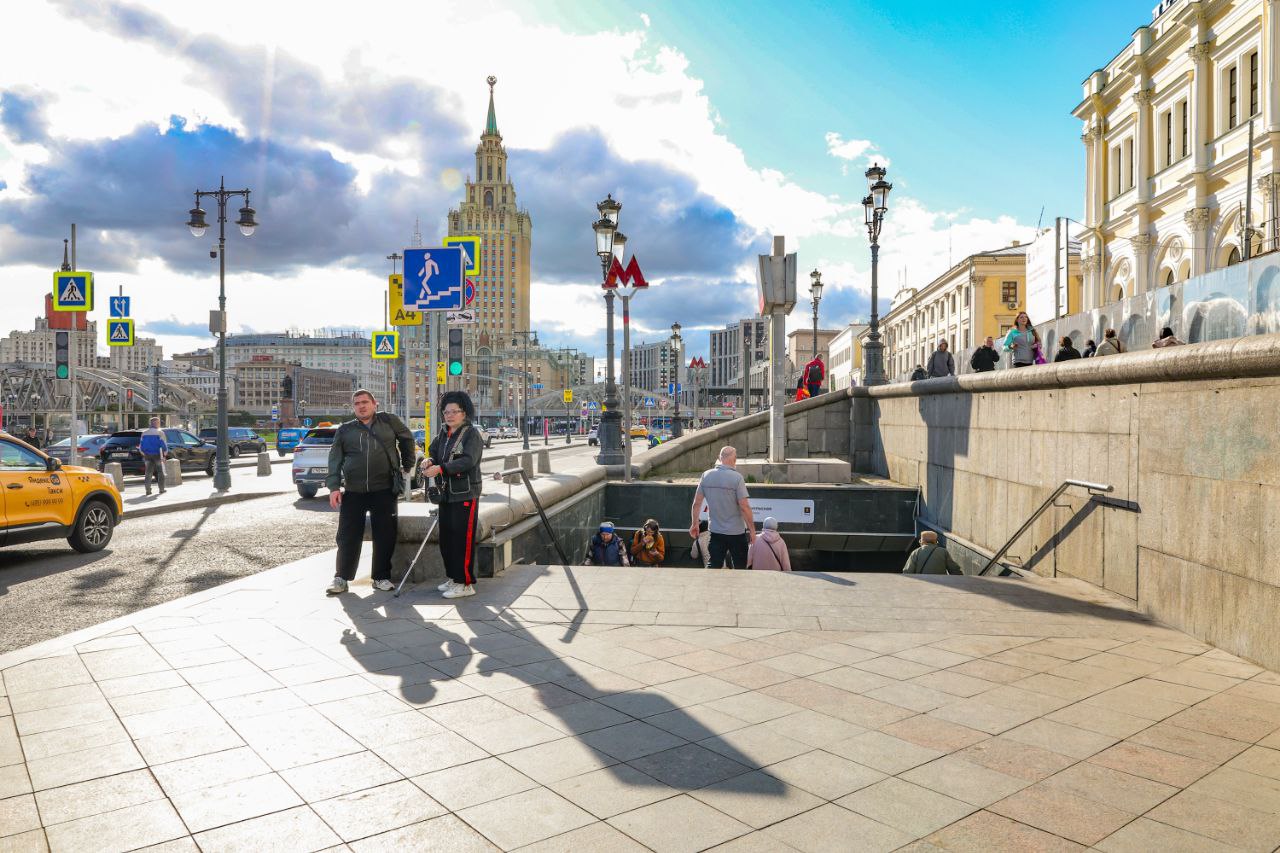 В Москве отремонтируют подземный пешеходный переход на Комсомольской площади В Москве отремонтируют подземный пешеходный переход на Комсомольской площади