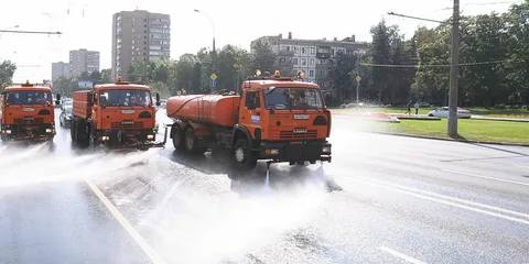  В ТиНАО заступили на круглосуточное дежурство 16 расчетов поливомоечной техники