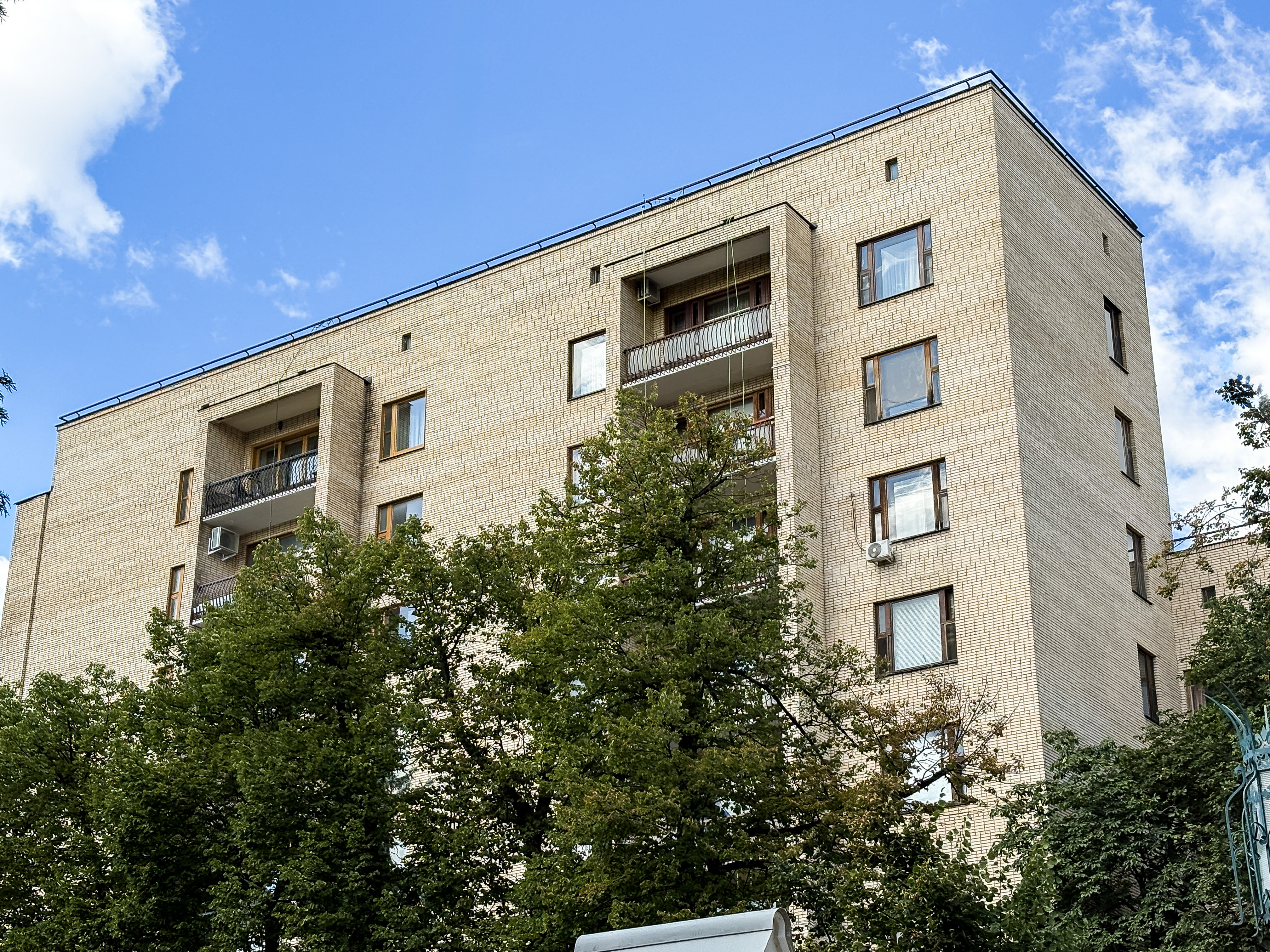 В воссоединенных регионах завершили капитальный ремонт 770 многоквартирных домов В воссоединенных регионах завершили капитальный ремонт 770 многоквартирных домов