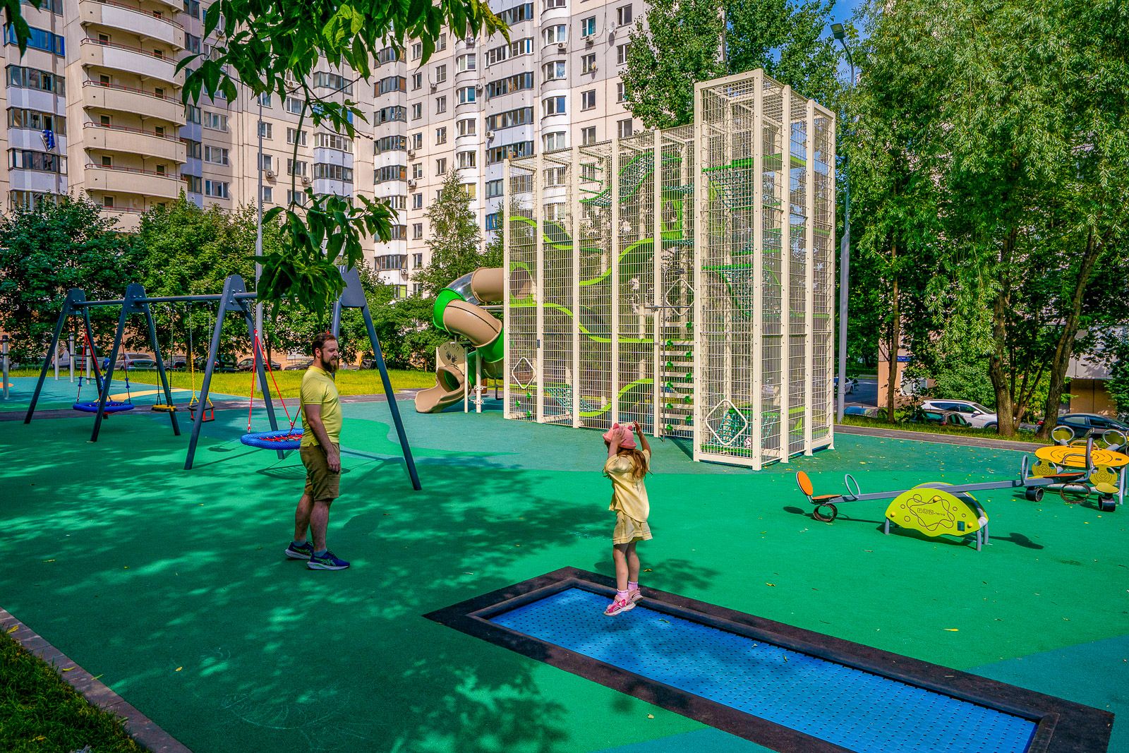 В Москве стартовали работы по ремонту дворов