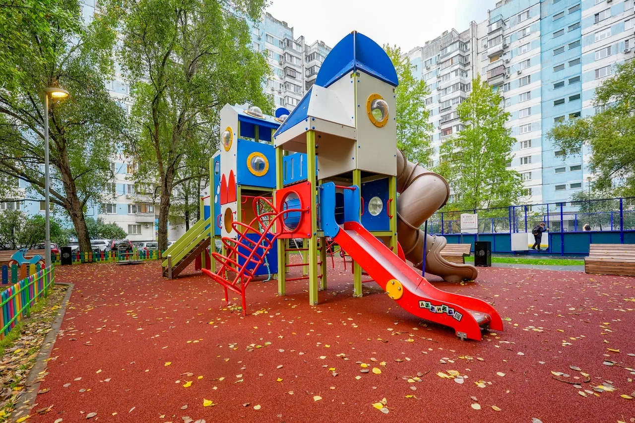 В шести районах юго-востока Москвы обновили спортивные площадки В шести районах юго-востока Москвы обновили спортивные площадки