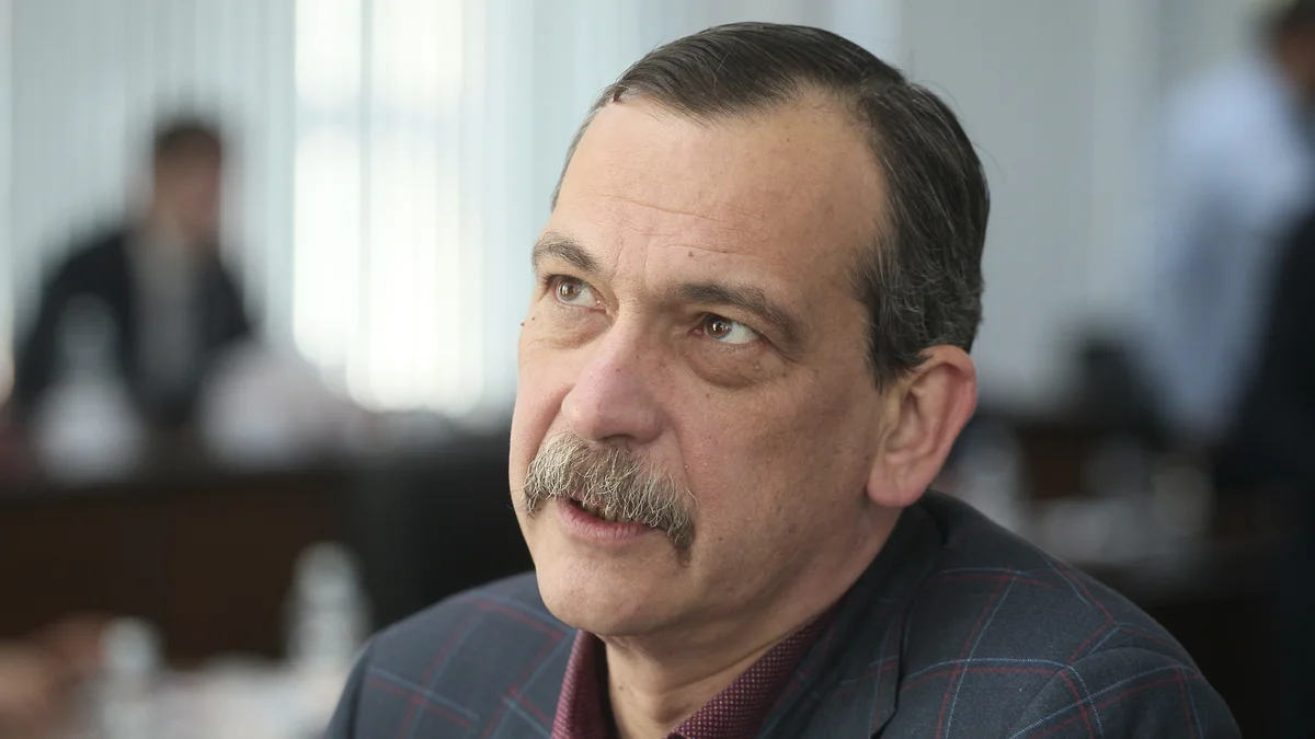 Николай Упирвицкий предложил повысить ответственность за отключение тепла зимой Николай Упирвицкий предложил повысить ответственность за отключение тепла зимой