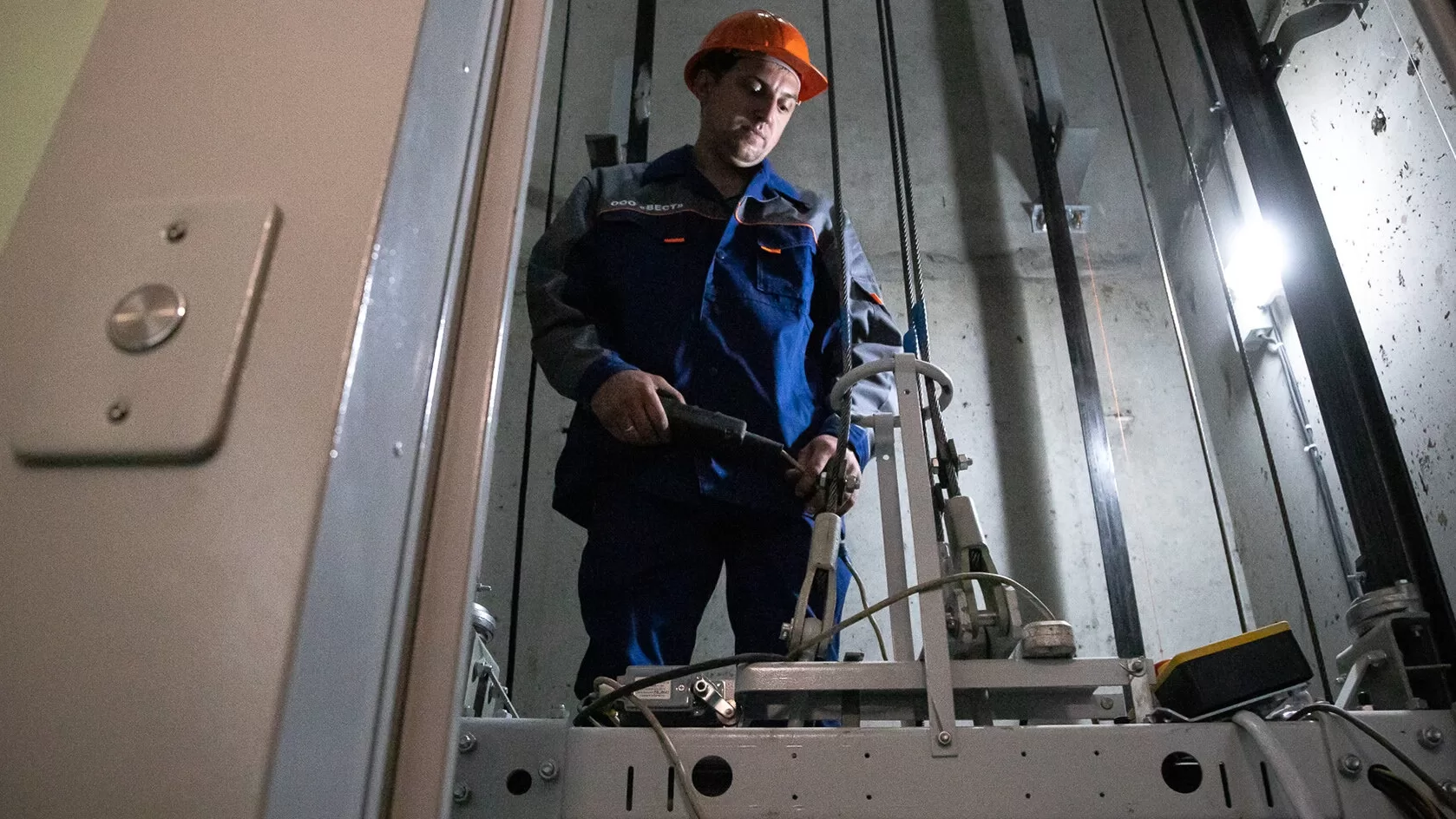 Срок запуска реестра организаций по обслуживанию лифтов перенесли на 2027 год Срок запуска реестра организаций по обслуживанию лифтов перенесли на 2027 год