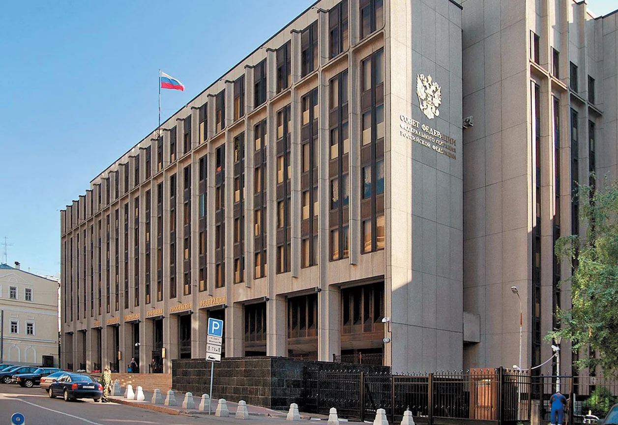 В Совете Федерации обсудили развитие рынка управления многоквартирными домами