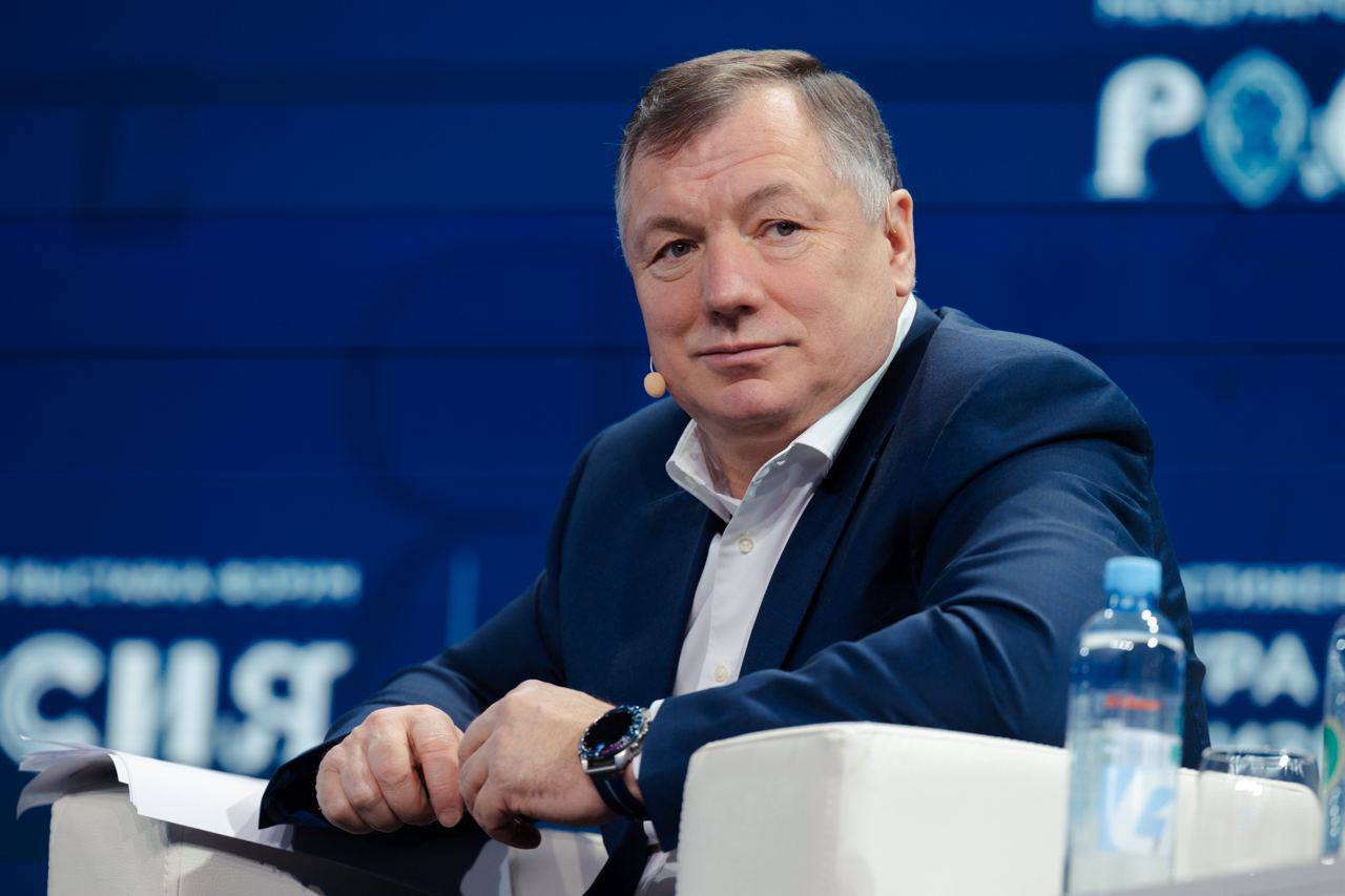 Марат Хуснуллин назвал факторы развития отрасли ЖКХ в 2024 году Марат Хуснуллин назвал факторы развития отрасли ЖКХ в 2024 году