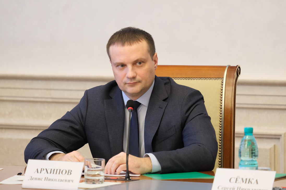 Задержан министр ЖКХ Новосибирской области Денис Архипов Задержан министр ЖКХ Новосибирской области Денис Архипов