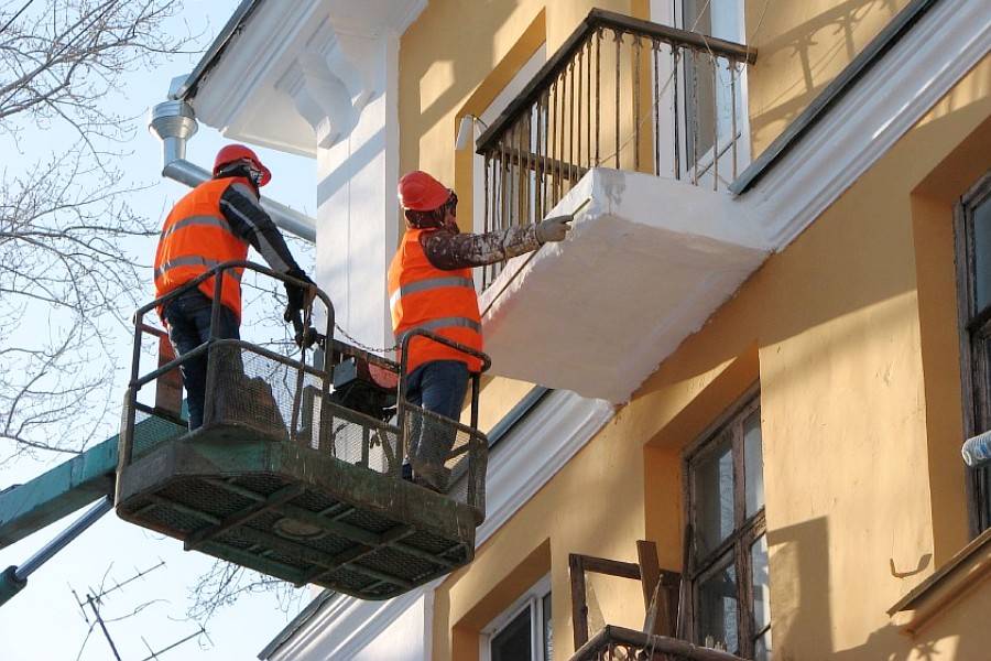 Все многоквартирные дома Мариуполя отремонтируют до конца года