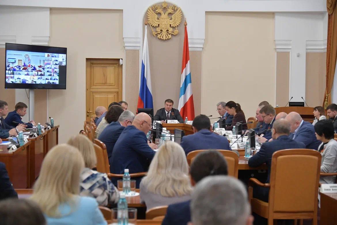 В Омской области провели оперативное совещание по ситуации с весенним паводком В Омской области провели оперативное совещание по ситуации с весенним паводком