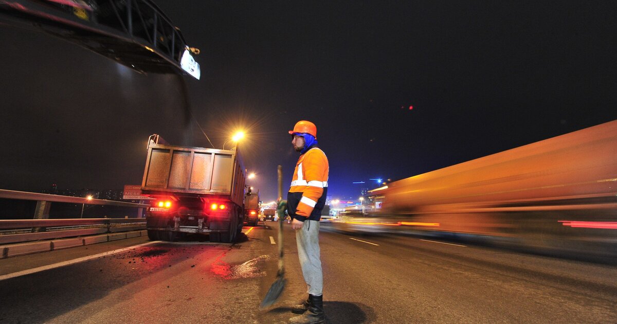 На Московской кольцевой автодороге заменят асфальт на 30 участках