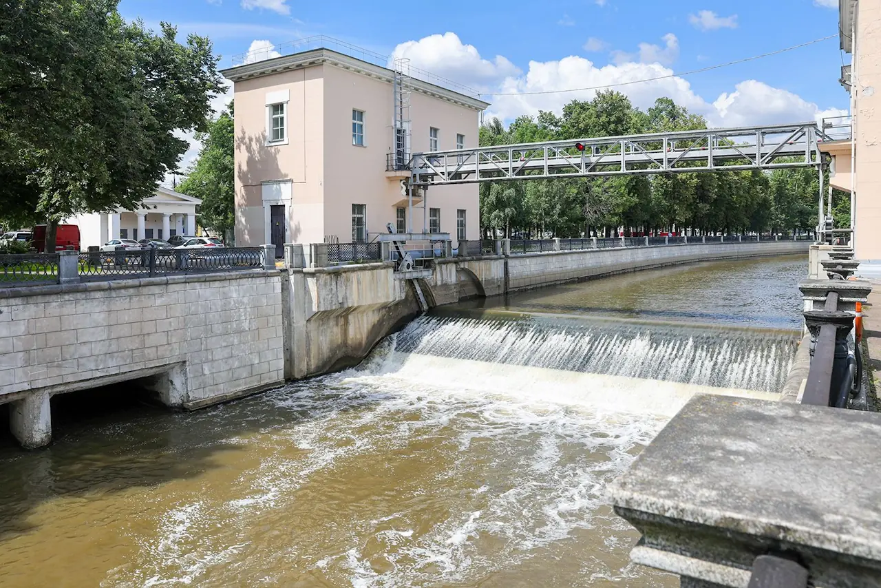 Более 800 миллионов кубометров питьевой воды произведено в Москве с начала года Более 800 миллионов кубометров питьевой воды произведено в Москве с начала года
