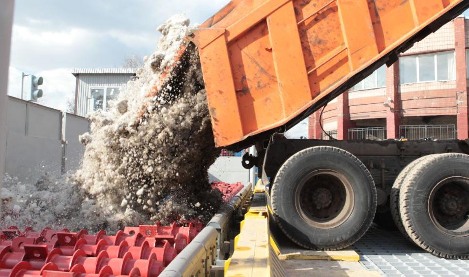Снегоплавильные пункты Санкт-Петербурга переплавили свыше 240 тыс. кубометров снега