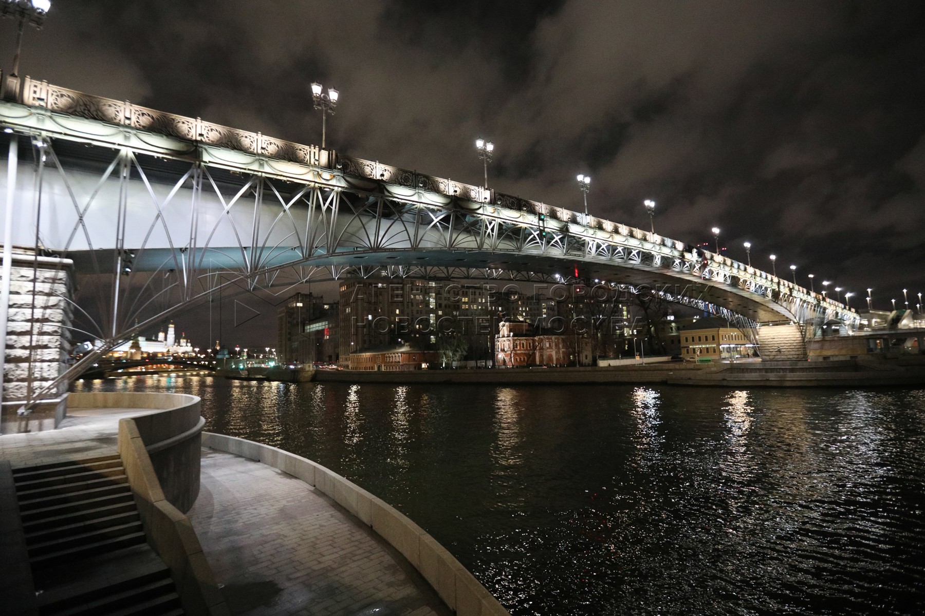 Более полусотни мостовых сооружений отремонтировали в Москве за 2025 год Более полусотни мостовых сооружений отремонтировали в Москве за 2025 год