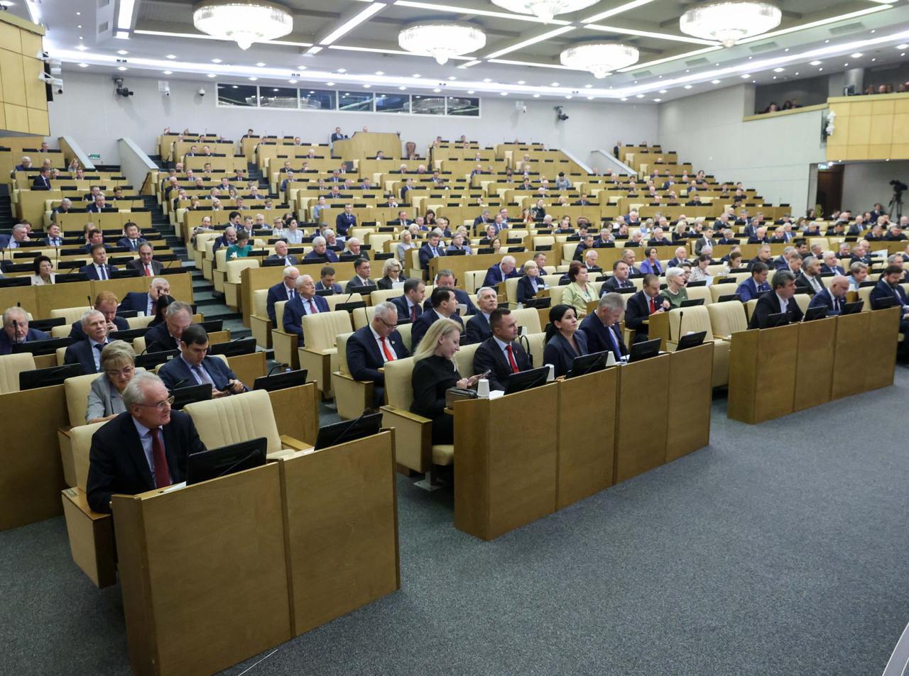 Первый «правительственный час» в Госдуме: обсуждение вопросов ЖКХ