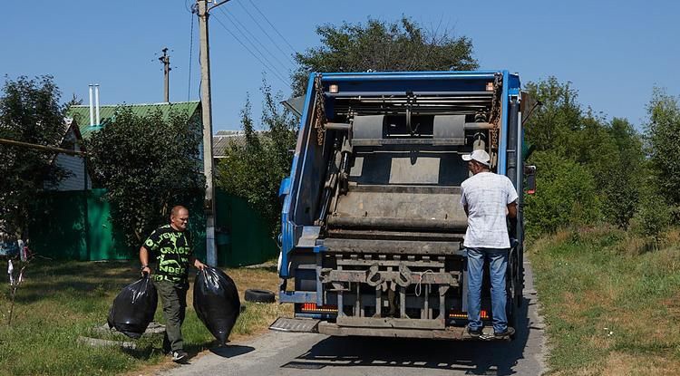 Белгородские власти определили новых подрядчиков на вывоз мусора