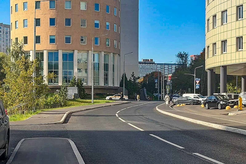 В ЮЗАО столицы благоустроили проезд между Херсонской улицей и Научным проездом