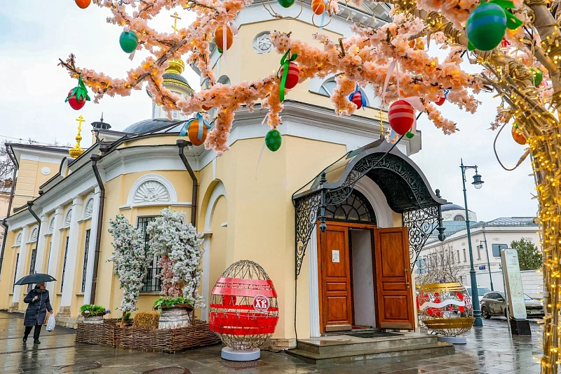 Пасхальное оформление Москвы: более 100 декоративных конструкций украсили столицу