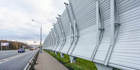 В 2024 году в Москве заменили свыше 4 тыс. кв. м шумозащитных экранов