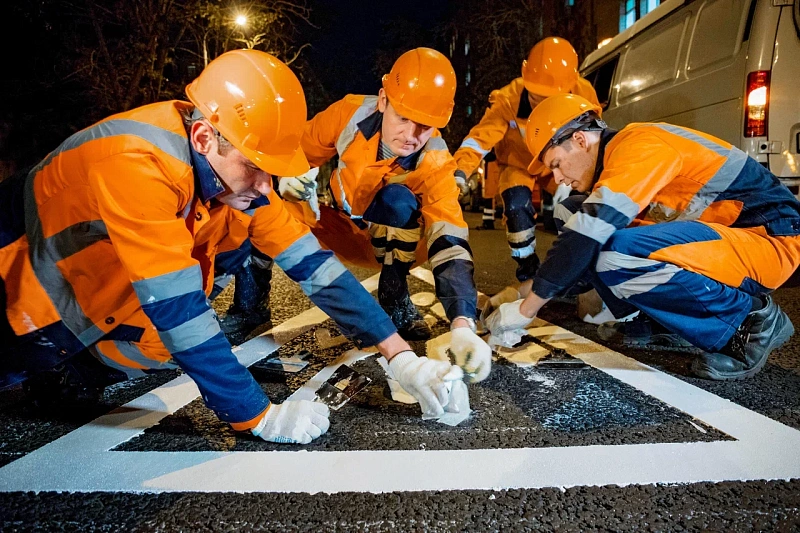 В Москве обновили дорожную разметку перед началом учебного года