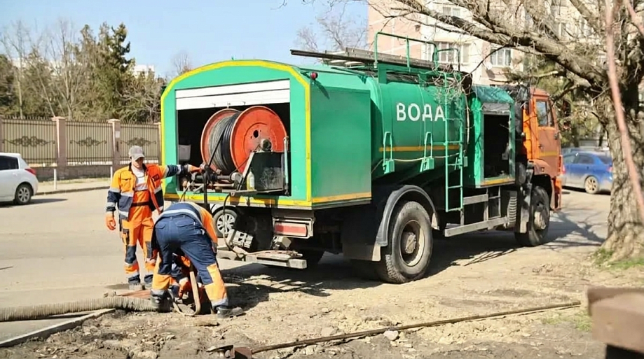 На Кубани число аварийных бригад коммунальных служб увеличат до 1,5 тысячи