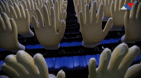 Более 90 миллионов пар перчаток из отходов сделали в Ивановской области