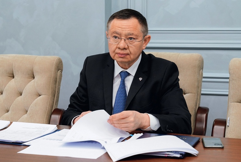 Ирек Файзуллин сообщил о ходе работ по совершенствованию сферы ЖКХ