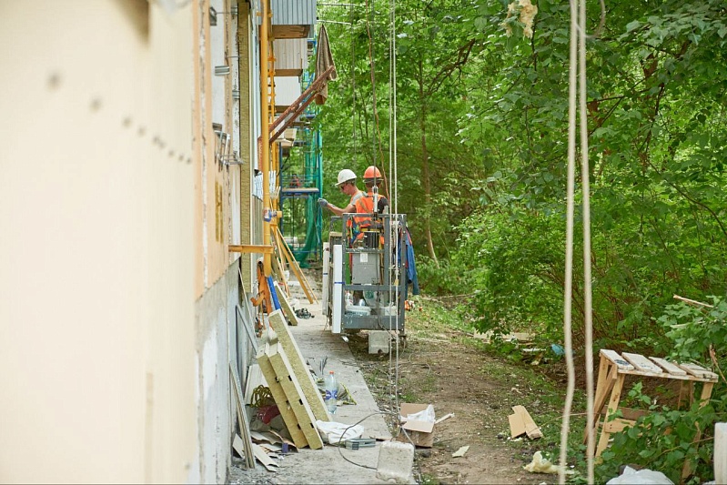 В Новосибирской области в 2026 году планируется ремонт свыше 770 многоквартирных домов.