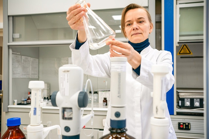 Более 800 тысяч исследований воды провели столичные коммунальщики с начала года