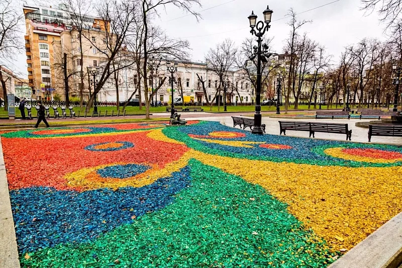 В Москве началась подготовка цветников к зиме