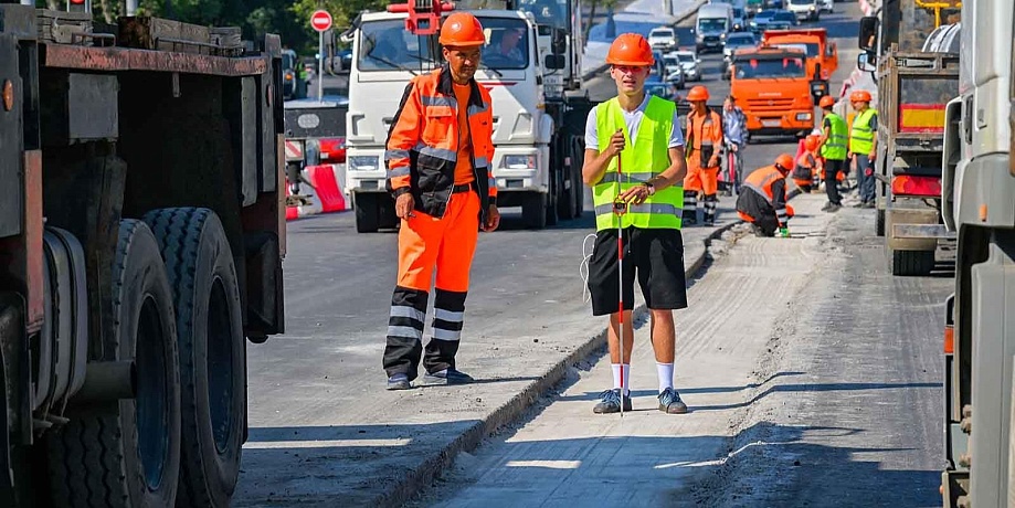 На Загородном шоссе в Москве завершили обновление асфальтобетонного покрытия