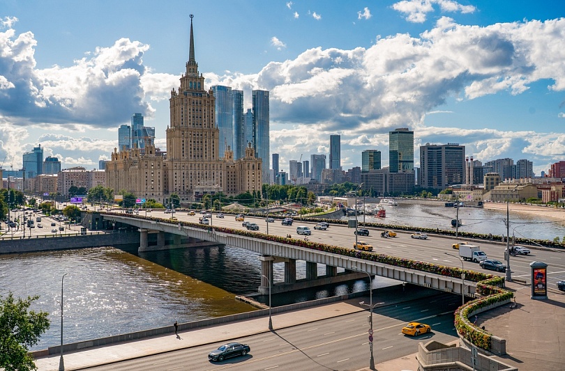 В Москве начался капремонт левобережной эстакады Новоарбатского моста