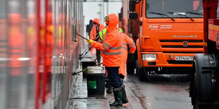 Комплекс городского хозяйства завершил очистку транспортных тоннелей после зимы