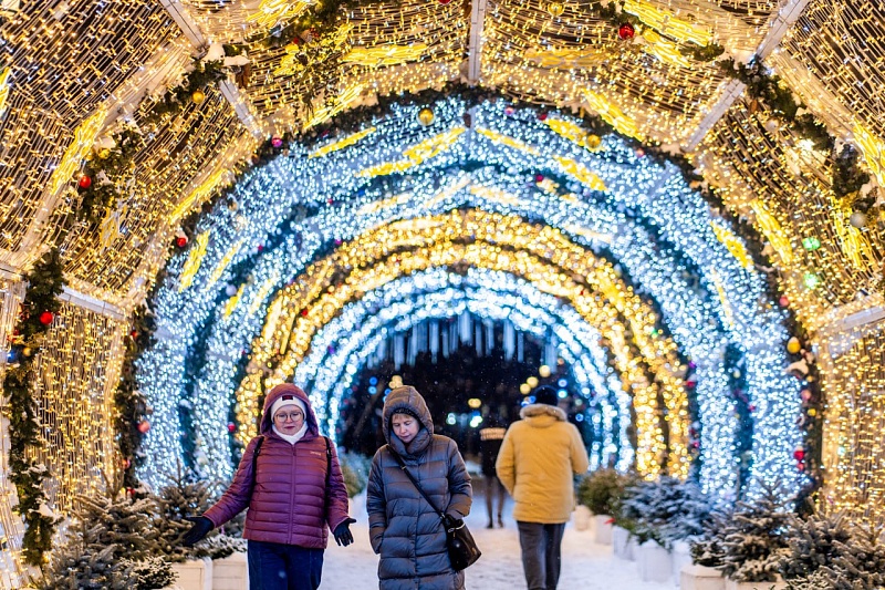 Световые тоннели вновь украсят столицу к новогодним праздникам