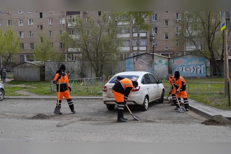Оренбург не смог привлечь дворников из КНДР из-за уровня зарплат