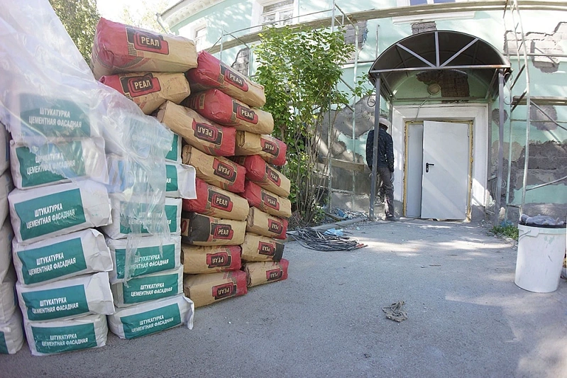 Суханов о проблемах проведения капитального ремонта жилых домов в Свердловской области