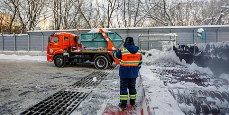 В Москве снегосплавные пункты переведены на круглосуточный усиленный режим