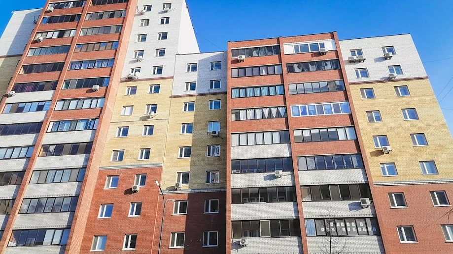 За год в Карелии капитально отремонтируют около 100 многоквартирных домов