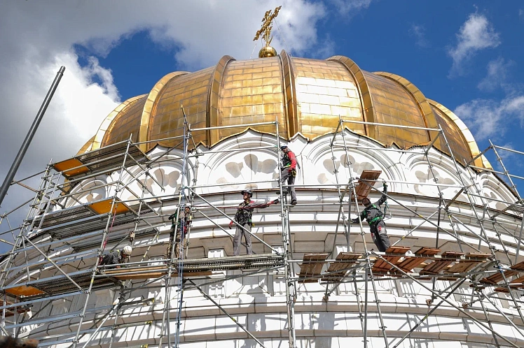 Начался масштабный ремонт звонниц Храма Христа Спасителя