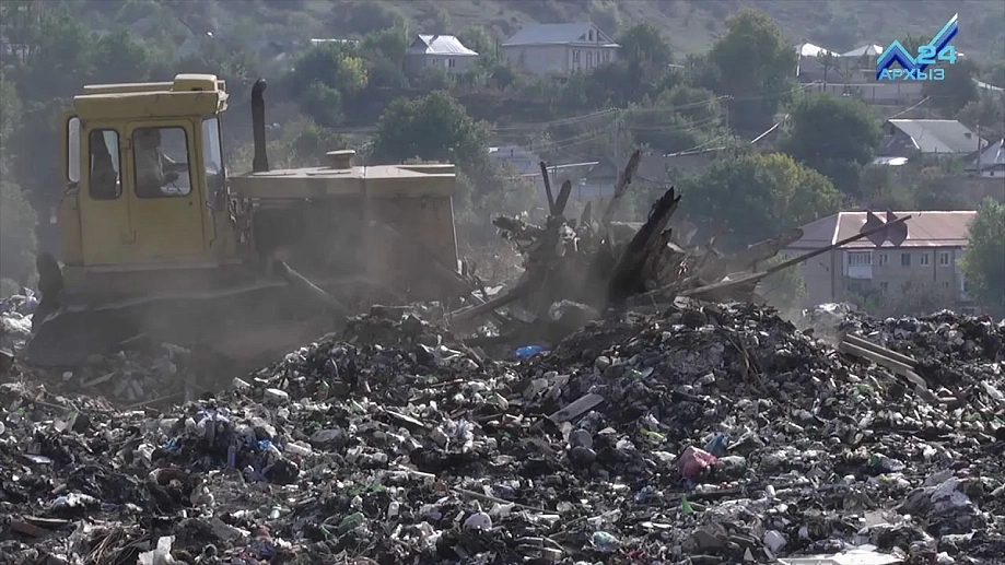  В КЧР анонсировали строительство двух новых мусорных полигонов