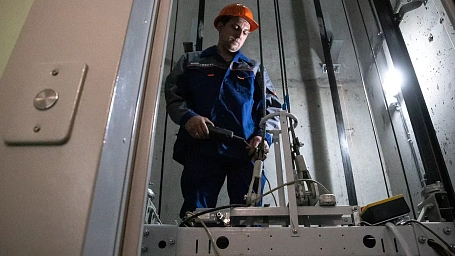 В Белгородской области запустили программу замены лифтов  в многоквартирных домах