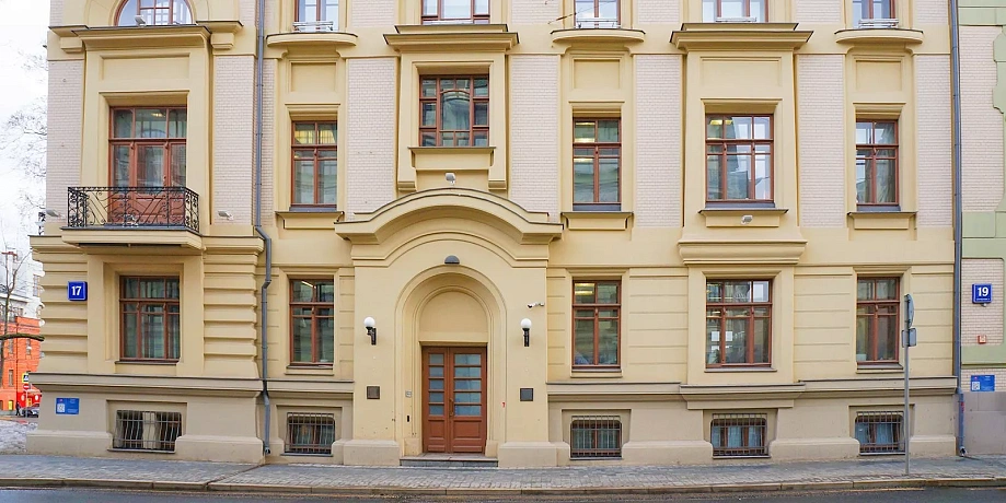 С начала года в Москве отремонтировали более тысячи фасадов жилых домов