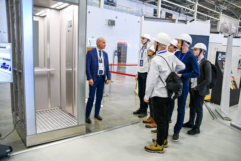 СЛЗ и Красногорский колледж запускают совместную программу подготовки специалистов лифтового хозяйства