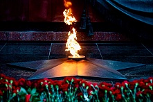 Вечный огонь на Могиле Неизвестного солдата в Москве пройдет профилактику 19 июня